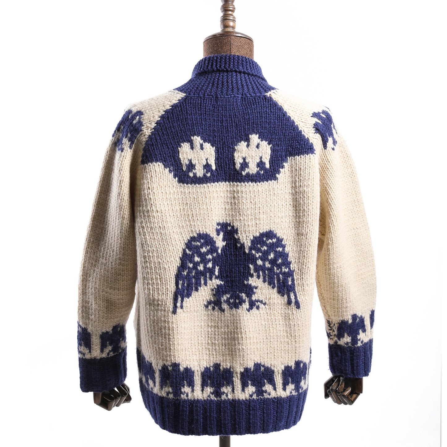 COWICHAN SWEATER